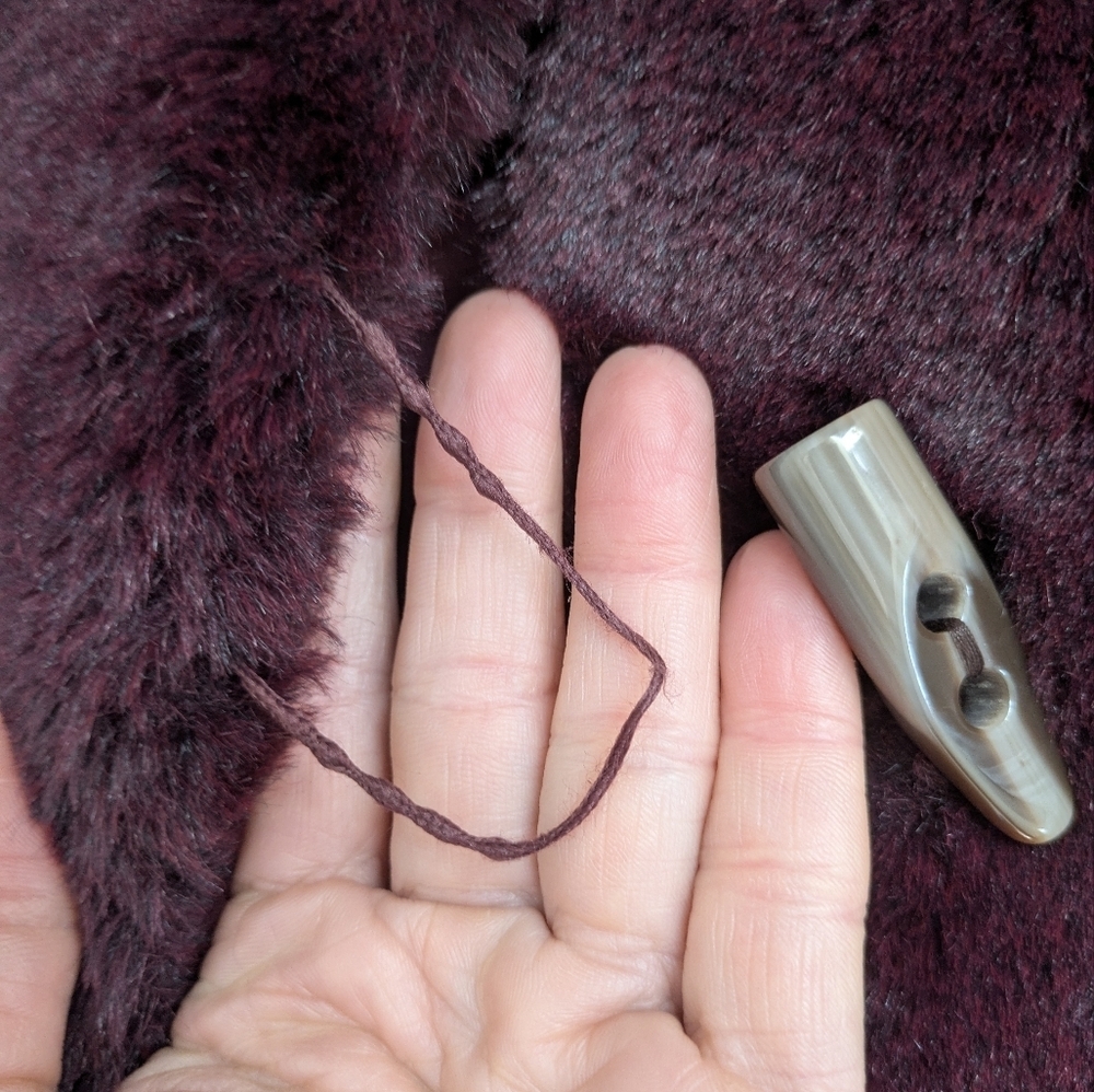 Vintage West Peak Faux Fur Jacket - Picture 12 of 16